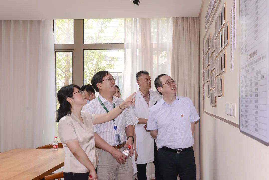 副市长王霞燕来我院调研