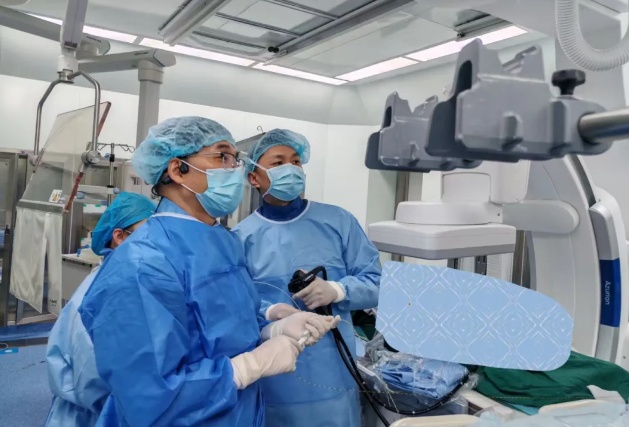 头条丨内外“夹击”精准会师！我院多学科联手攻克复杂胆道梗阻难题